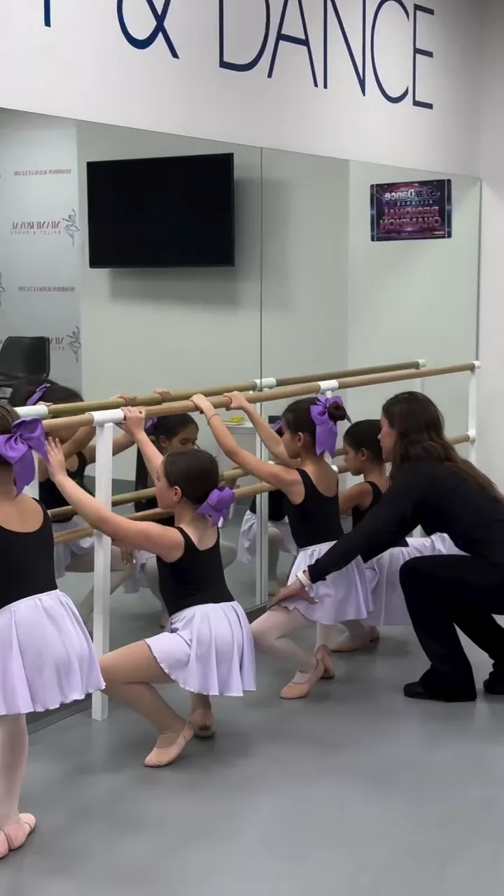 Training at Miami Royal Ballet, the Miami Royal Difference