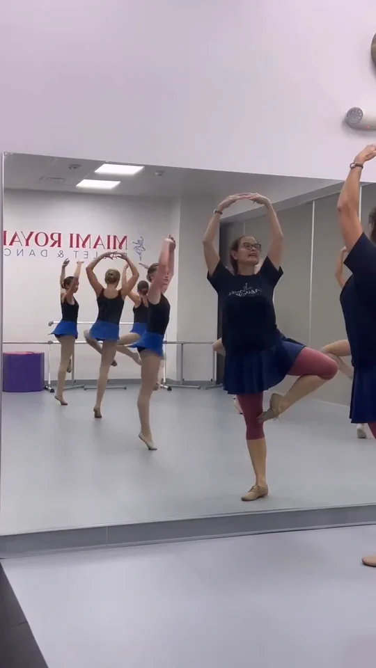 Lourdes Arteaga teaching ballet at Miami Royal Ballet, Coral Gables