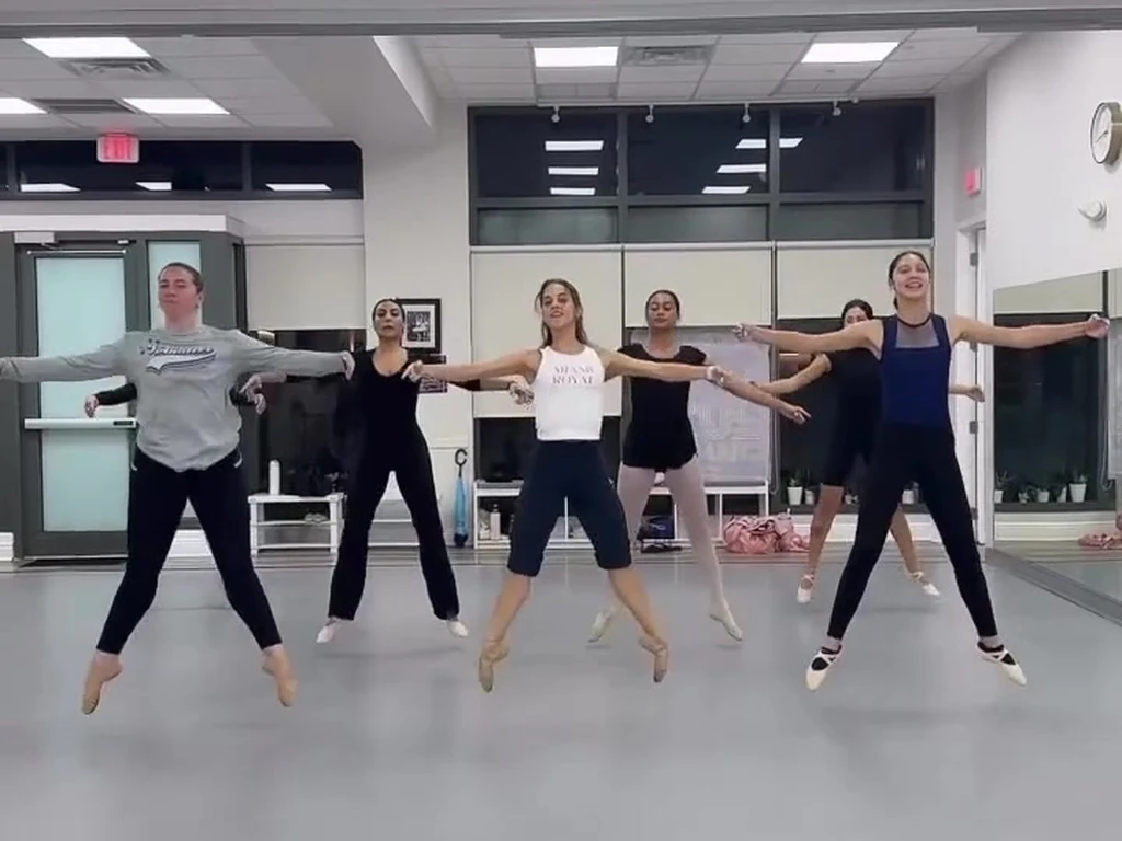 Adult ballet class at Miami Royal Ballet